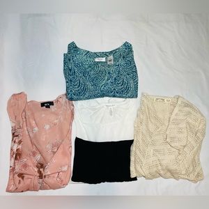 Set of 4 Women’s Clothing Assortments Size XXL and 1X. Blouses and Cardigan.